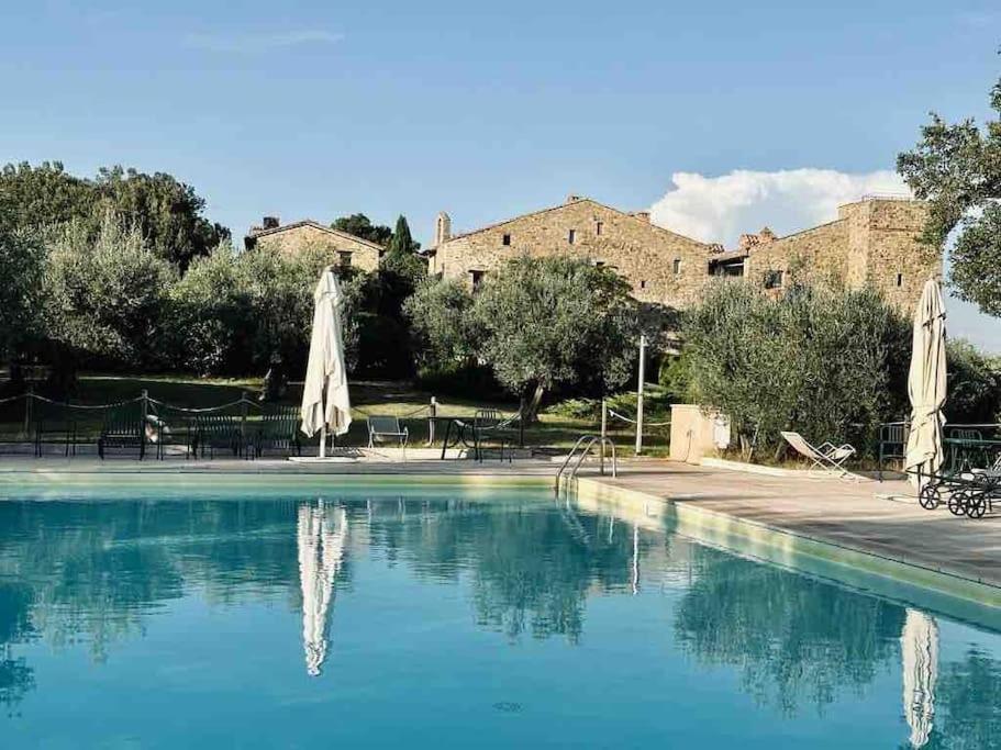 Medieval Tower In Umbria With Swimming Pool Montelagello ภายนอก รูปภาพ