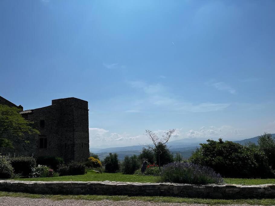 Medieval Tower In Umbria With Swimming Pool Montelagello ภายนอก รูปภาพ