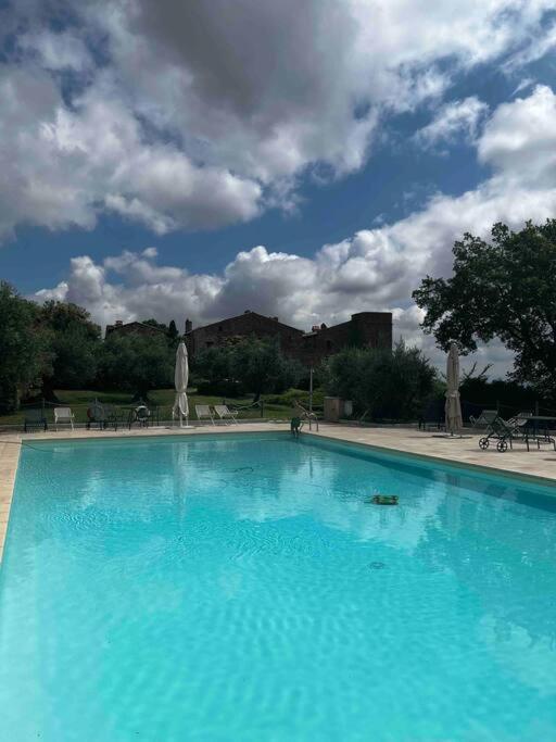 Medieval Tower In Umbria With Swimming Pool Montelagello ภายนอก รูปภาพ