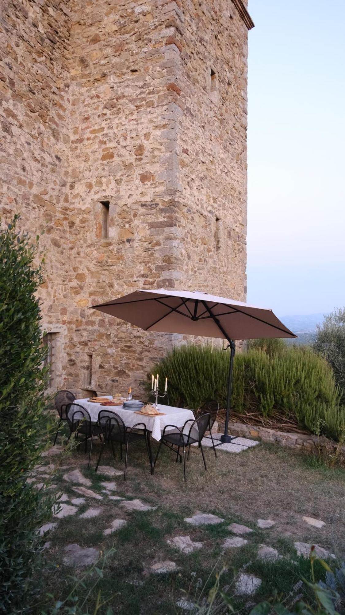 Medieval Tower In Umbria With Swimming Pool Montelagello ภายนอก รูปภาพ